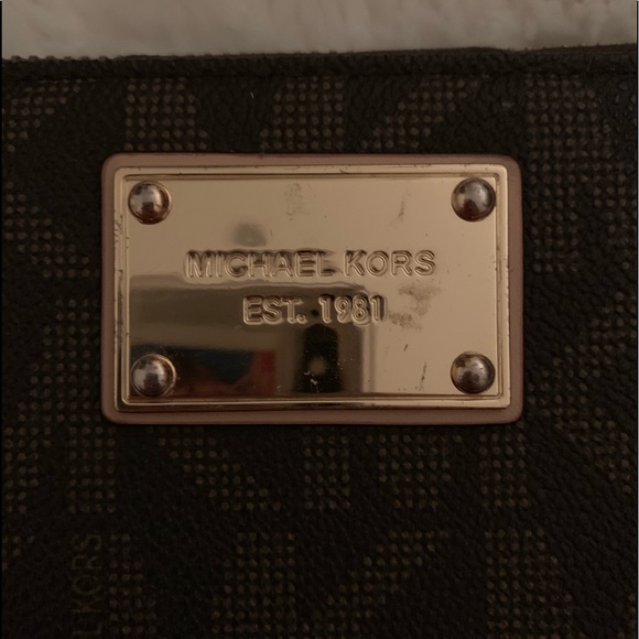 Michael Kors Wallet - Brown Monogram - Picture 2 of 5